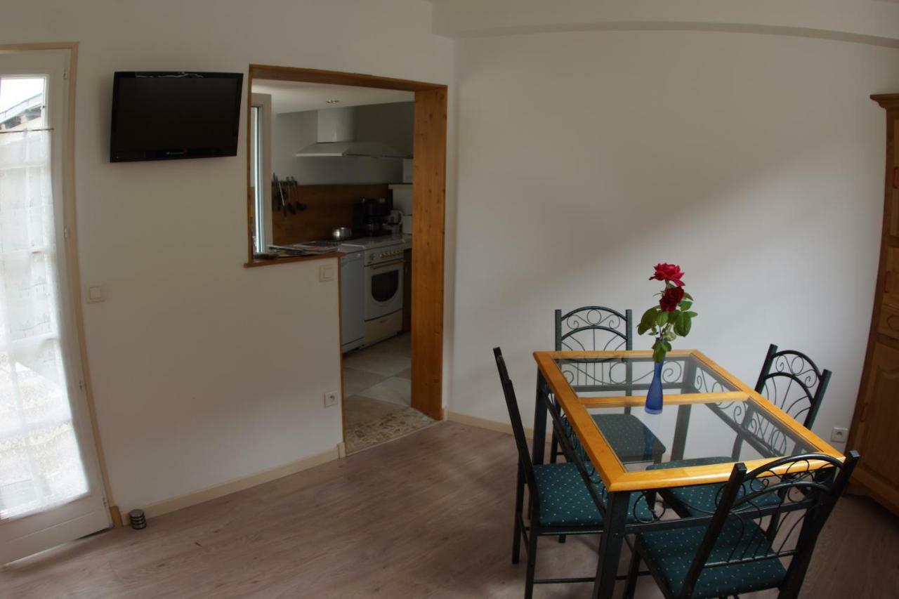 Le Petit Nid Villa Neuillé-le-Lierre Eksteriør billede
